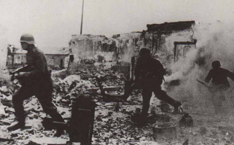 germans-stalingrad-rubble_2.jpg